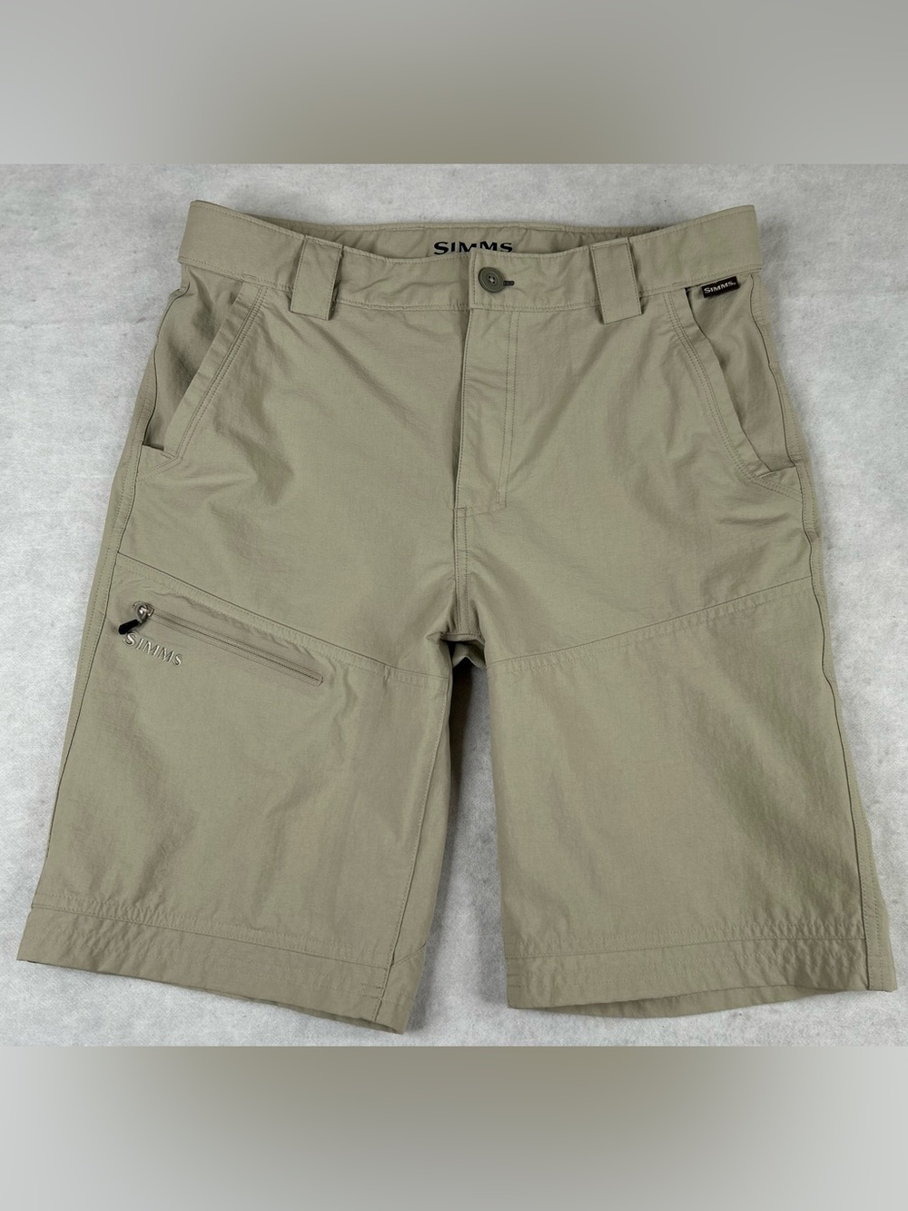 Simms Fishing Shorts Mens Size Med Khaki 10” Inseam Nylon Stretch Outdoor